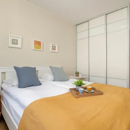 Centrum Krakowa Piekny Z Balkonem By Rent Like アパート クラクフ